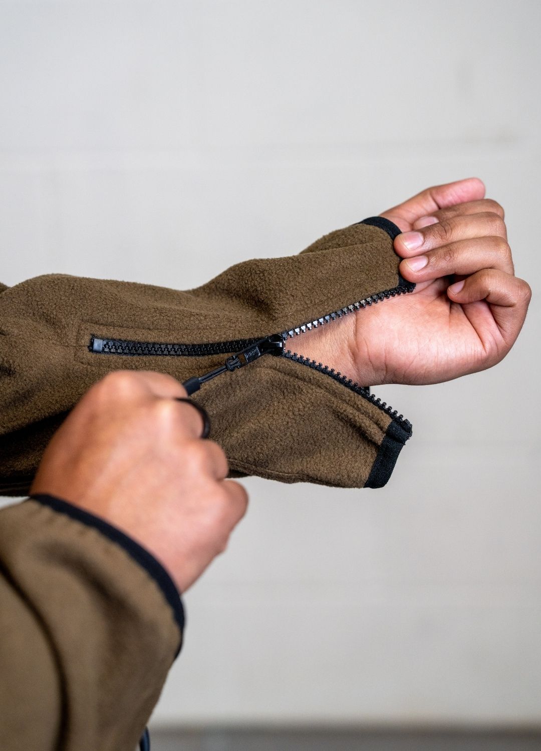 Hybrid Quarter Zip Fleece Thobe